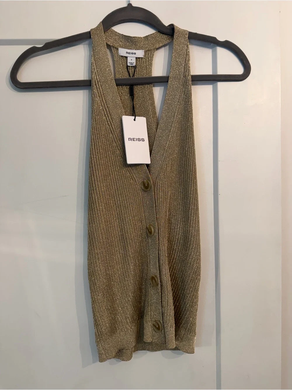 Reiss Lilana
Metallic Rib-Knit Waistcoat in Gold - Picture 6 of 10